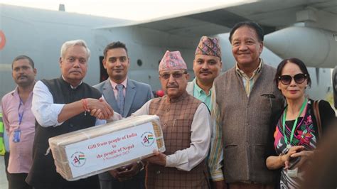 India sends relief materials to quake-hit Nepal under Neighbourhood ...