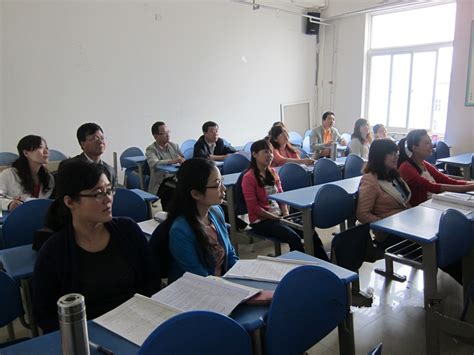 外国语学院举行青年教师听课评课活动-外国语学院