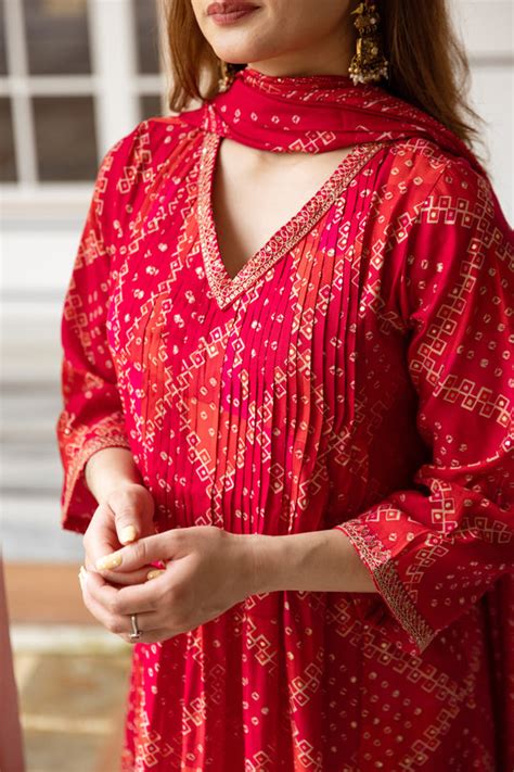 Nehamta: Designer Ethnic Wear for Women | Finest Collections in India