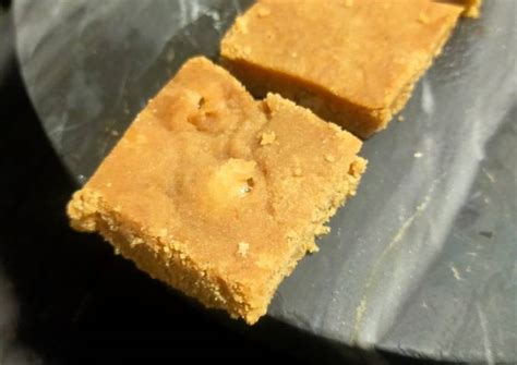 Gud Papadi (Sukhdi) Recipe by Darshana Patel - Cookpad