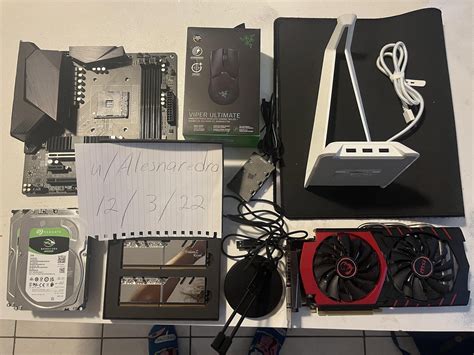 [USA-NJ] [H] MSI 960 2GB, Razer Headset Stand, Razer Viper Ultimate, Razer RGB Mouse Bungee, 2x ...