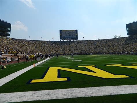 Pin by Jill Bartholomew on M | Western michigan football, Michigan ...