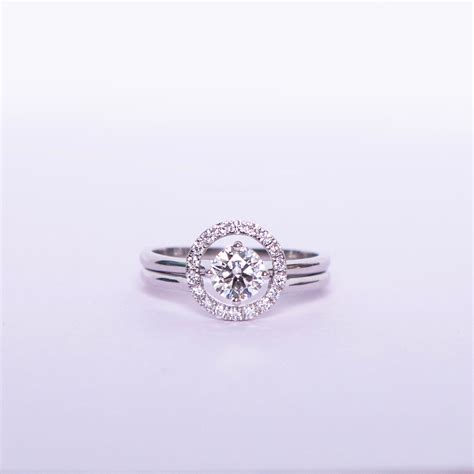 Ekadhik - Transformable Halo Lab Grown Diamond Ring – Nigna Diamonds