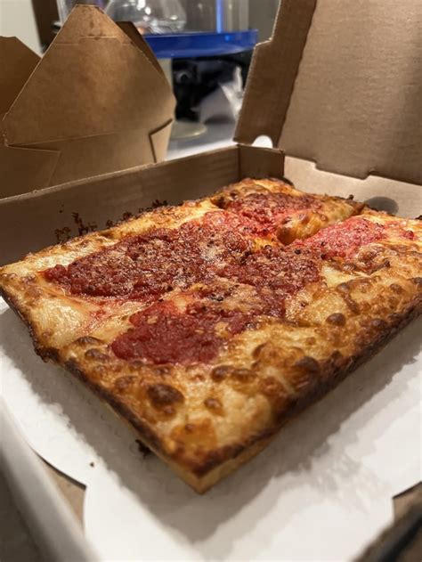 Local Pizza Place Community 的图像结果