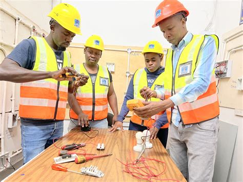 Telehandler Course 的图像结果