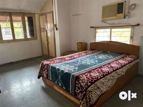 Female Room mate - PG & Guest Houses - 1797061766