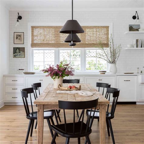 20 Modern Farmhouse Dining Rooms That Will Transport You To The Countryside