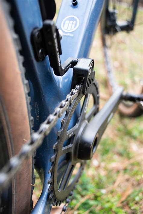 Install a Wolf Tooth Gnar Chain Guide 的图像结果