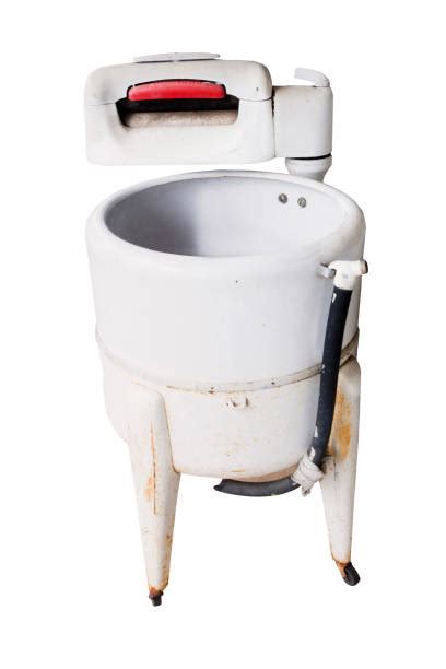 Wringer Washing Machine Washing Blankets 的图像结果