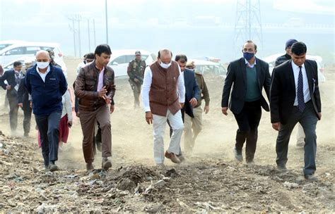 Hon’ble Lt. Governor inspected Trucks carrying bio-mining waste in ...
