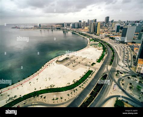 The Bay of Luanda and the marginal in Angola's capital city of Luanda Stock Photo - Alamy