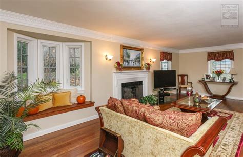Elegant Living Room - New Windows from Renewal by Andersen Long Island