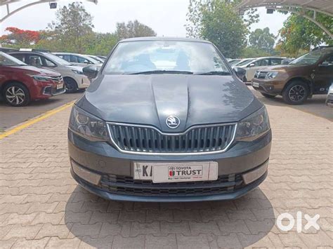 Skoda Rapid [2016-2018] 1.6 MPI Style Plus Black Package, 2018, Petr ...