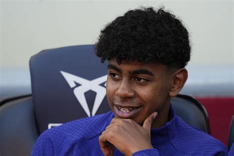 Lamine Yamal se estrena en una lista del Barça Atlètic