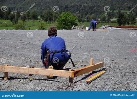 Setting Out of Building Using Dump Lever 的图像结果