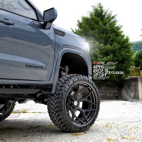 GMC Sierra with 24x14 Wheels 4PF6 Forged on 37x13.5x24 Tires - 4PLAY Wheels
