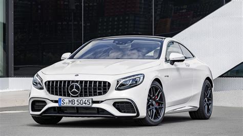 2018 Mercedes-AMG S63 Coupe - Motor1.com Fotos