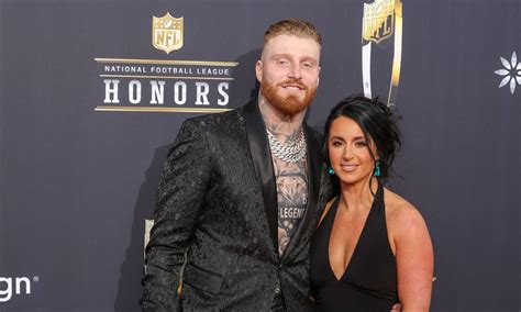 Maxx Crosby's wife Rachel drops 2-word message supporting Raiders DE as recovery begins after ...