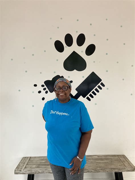 Staff – Pawsh Dog Wash