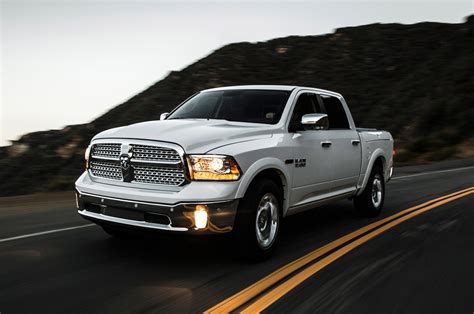 2014 Dodge Ram 1500 EcoDiesel Records Best Fuel Economy Rating