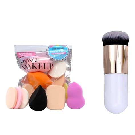 Foundation Brush with Make-Up Sponge Beauty And Blender Puff 6 In 1 ...