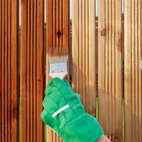 Best Way to Apply Fence Stain: Expert Tips for a Flawless Finish