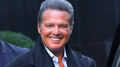 Luis Miguel reappears in Miami happy and with a rejuvenated look