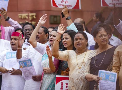 Opposition protests against SIR in Parliament complex