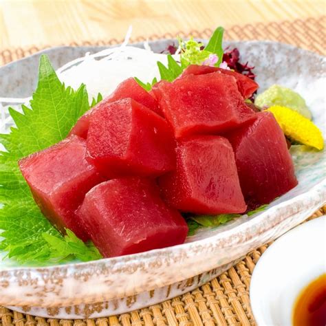 訳あり まぐろ ぶつ 本まぐろ 南まぐろ ミナミマグロ 赤身 切り落とし 300gの通販。築地市場、豊洲市場の美味しい海鮮をお届けいたします ...