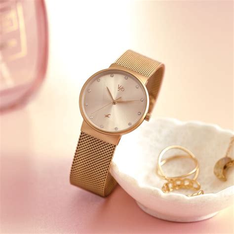 Buy Online Fastrack Vyb Bliss Quartz Analog Rose Gold Dial Rose Gold ...