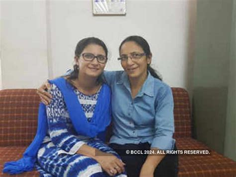 The plane - Mariya Zuberi, the brave pilot who lost her life while ...