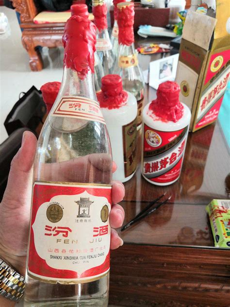 玉泉酒业-兼香鼻祖,经典方瓶
