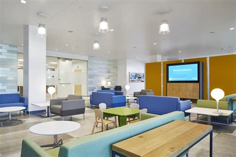 Kaiser Permanente Baldwin Hills–Crenshaw Medical Offices - HOK