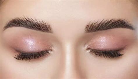 7 Tips To Fill Your Eyebrows Correctly