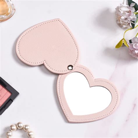 Heart Shaped Pocket Mirror Pink Online - Premium Handheld Mirror | Nestasia
