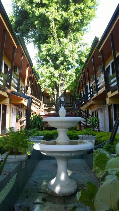 RESIDENCIA LEONES DE CASTILLA (Asuncion) - Hotel Reviews, Photos, Rate ...