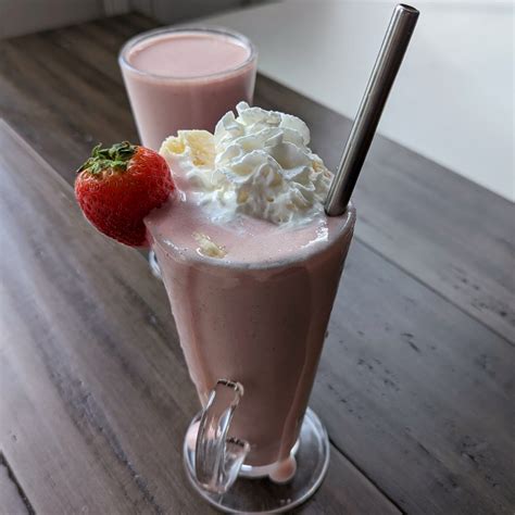 Thick and Creamy Strawberry Banana Protein Shake - Health Beet