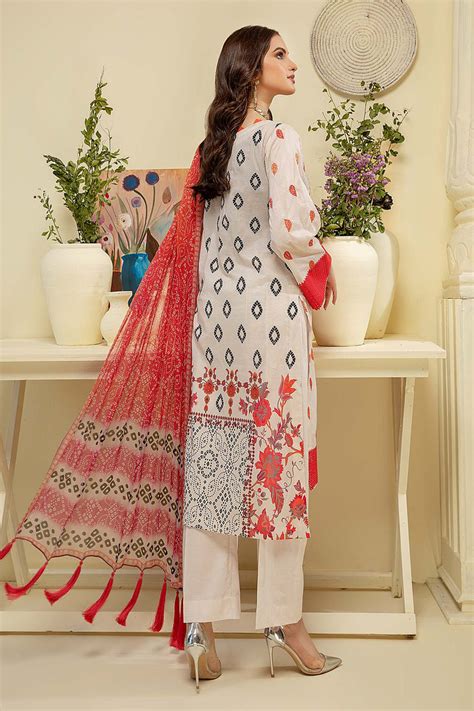 Charizma Reem · Embroidered Lawn Collection with Chiffon Dupatta – DN ...