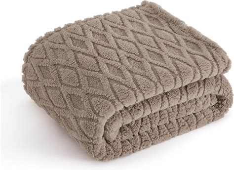 Amazon.com: Bedsure Brown Throw Blanket for Couch&Throw Blanket for ...