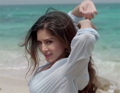 Advertisements That Embarrassed Us - lifeberrys.com