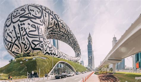 Premium Photo | 17 January 2023 Dubai UAE Panoramic view of the famous ...