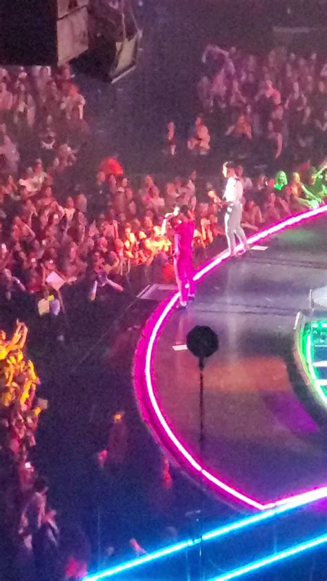 Jonas Brothers San Diego 2019 : r/JonasBrothers