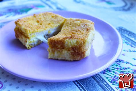 Sandwich frit à la mozzarella et aux anchois est une Sur le pouce de My ...