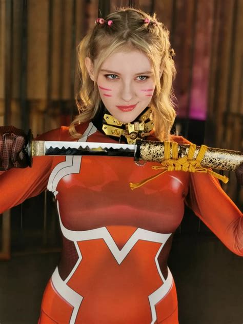 WEEK 4 [Melody Marks] : Cosplay | Scrolller