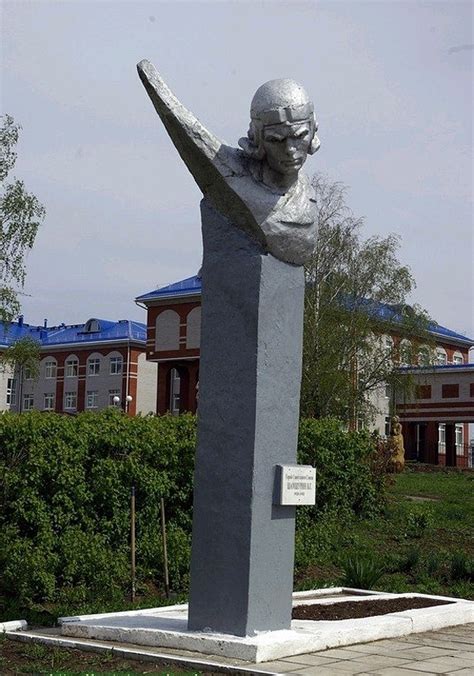 Памятник Василию Шамшурину — описание, фотографии, отзывы, контакты ...