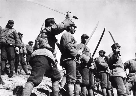抗日战争时期中国民兵最经典的作战方法，地雷尽显神威