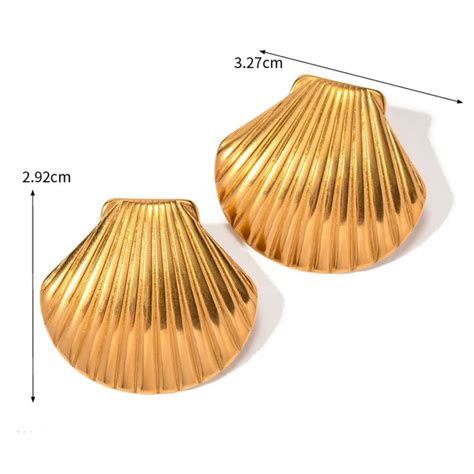 Classic Shell Earrings - 18K Gold Plated – PEACHY ACCESSORIES