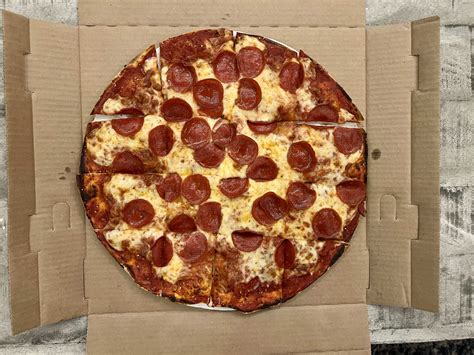 Pat’s Pizza And Ristorante - Lincoln Park - Chicago - The Infatuation