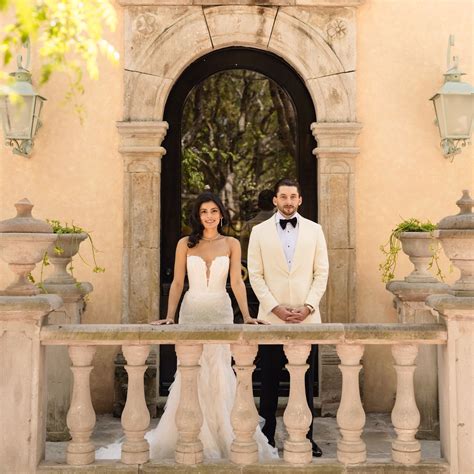 VOGUE India: Women's Magazine for Beauty, Fashion, Lifestyle ...