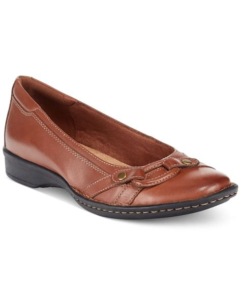 Clarks Collection Women's Recent Alley Flats in Brown (Tan) | Lyst